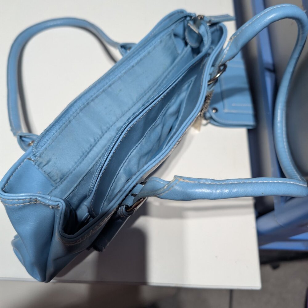 St John's Bay Light Blue leather satchel W/change purse, Excellent Condition - Picture 4 of 6